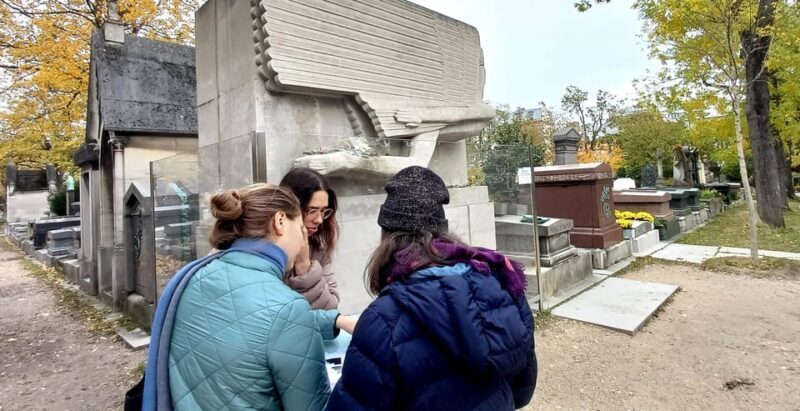 Who Killed Victor ? Escape Game at Père Lachaise Cemetery - FAQs