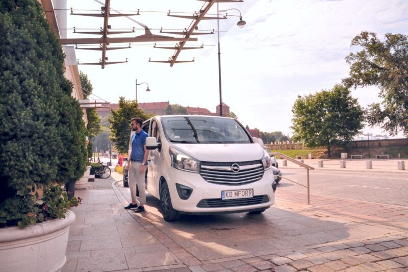 Wieliczka Salt Mine Half-Day Tour from Kraków - Going Deeper: The 3rd Level and Lifts