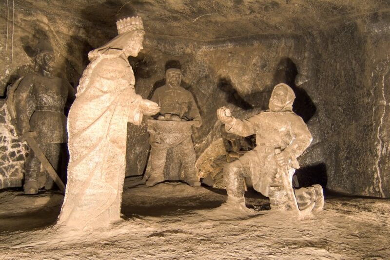 Wieliczka Salt Mine Half-Day Tour from Kraków - Returning to Kraków