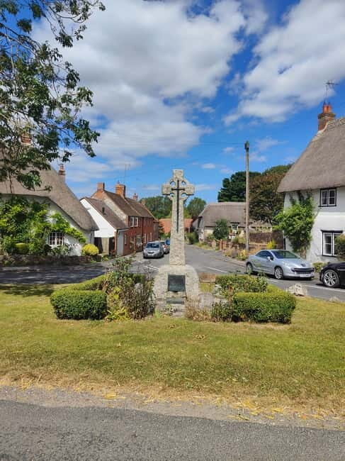 Wiltshire: Mystical and Dragons Guided Driving Tour - Key Points