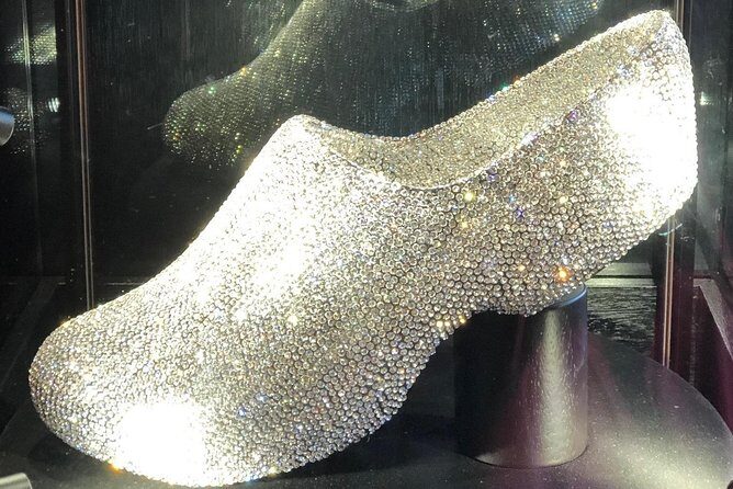 Windmill village Zaanse Schans from Amsterdam Central Station - Final Thoughts: Who Is This Tour Best For?