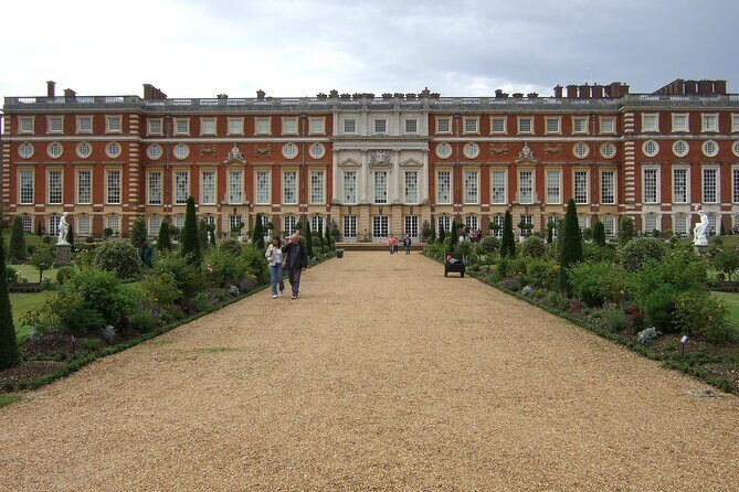 Windsor Castle Hampton Court Palace Private Tour with Admission - Why this Tour Stands Out