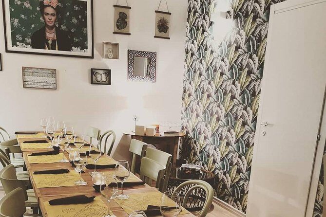 Wine and Food Tasting Experience in Lecce old town - FAQ