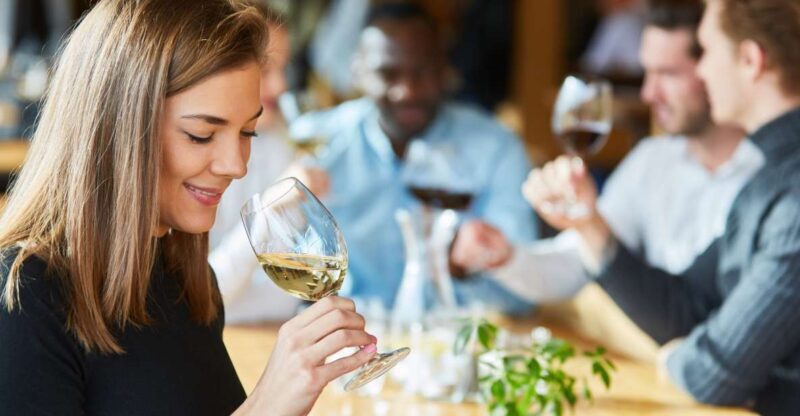 Wine and Food Tasting Tour in Hamburg Old Town - Exploring the Hamburg Wine and Food Tasting Experience