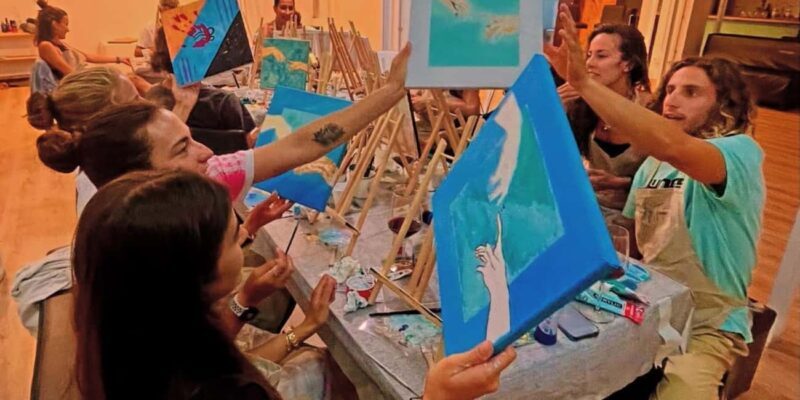 Wine & Art Neon Experience - Key Points