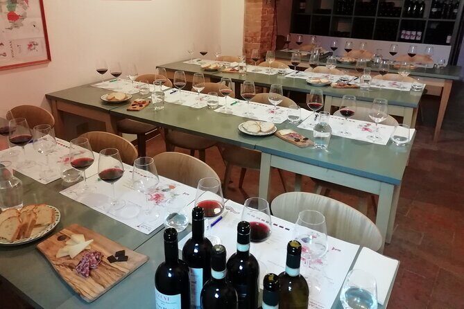 Wine Class - Tuscan Classics - What to Expect from the Tuscan Wine Class