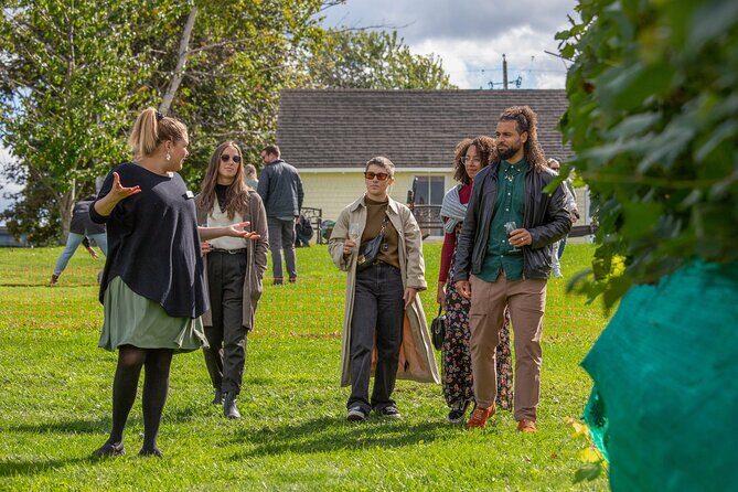 Wine Enthusiast Tour Lead by a Sommelier - Key Points