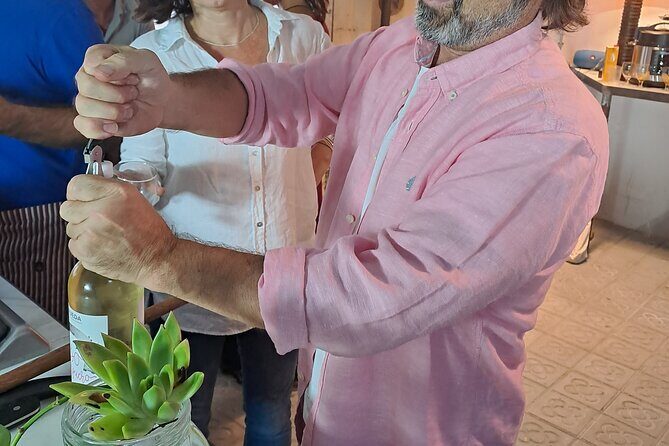 Wine Tasting in Barcelona (Catalan Varieties) Small Groups - Key Points