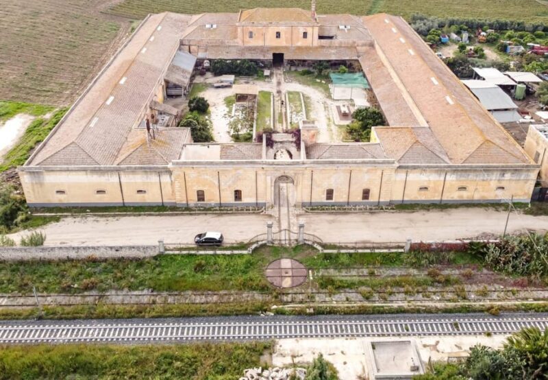 Wine Tasting in the historic baglio Florio Adamo - Key Points