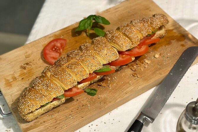 Wine tasting with gastronomic experience at Leonarda's home - Key Points