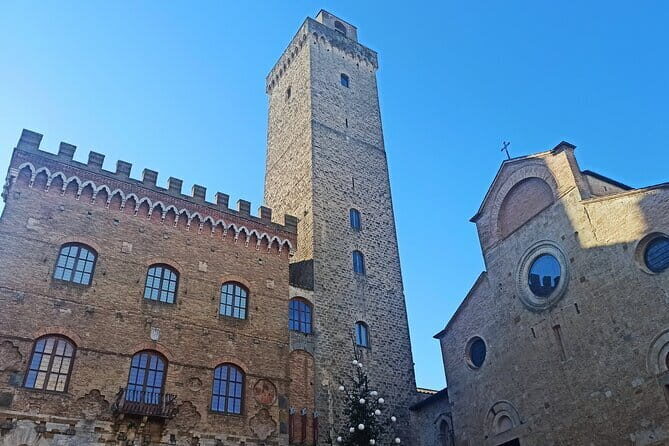 Wine tour in Chianti and visit of San Gimignano for small groups - Exploring the Charm of a Small-Group Wine Tour in Chianti and San Gimignano