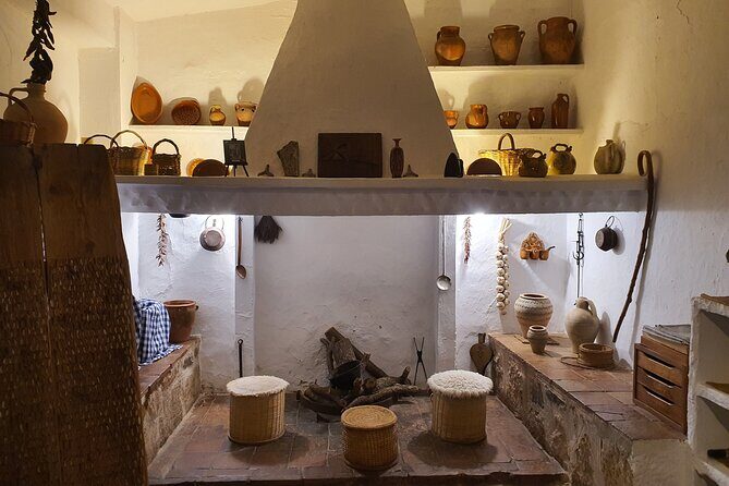 Wine Tour Toledo, Windmiils, Lunch & Winery Included - The Bottom Line: Who’s This Tour For?