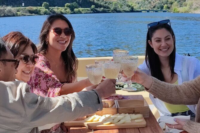 Wine Venture and Boat Trip in Douro Valley from Porto - The Experience and the Reviews