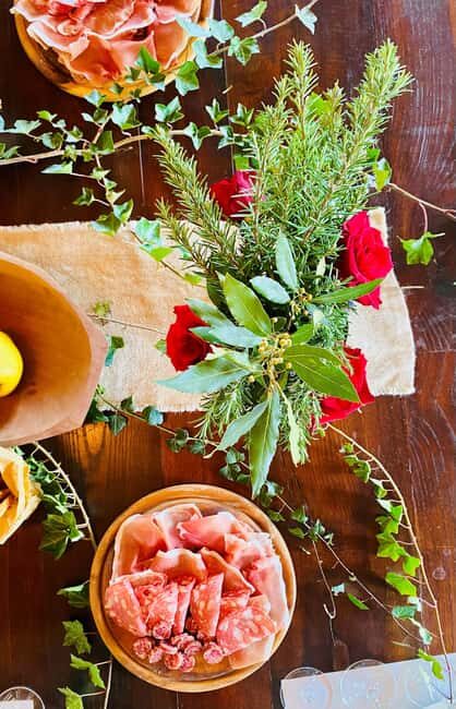 Winery tour and Tuscan wine tasting with culinary specialties - Who Should Consider This Tour?