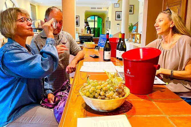 Wines from Châteauneuf-du-Pape and surrounding areas in 1/2 day - Frequently Asked Questions