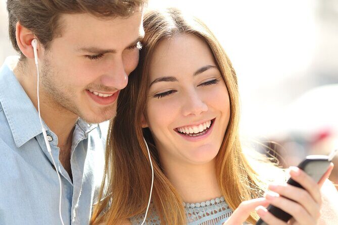 Winnipeg in the Limelight: a Smartphone Audio Walking Tour - The Interactive and Fun Elements