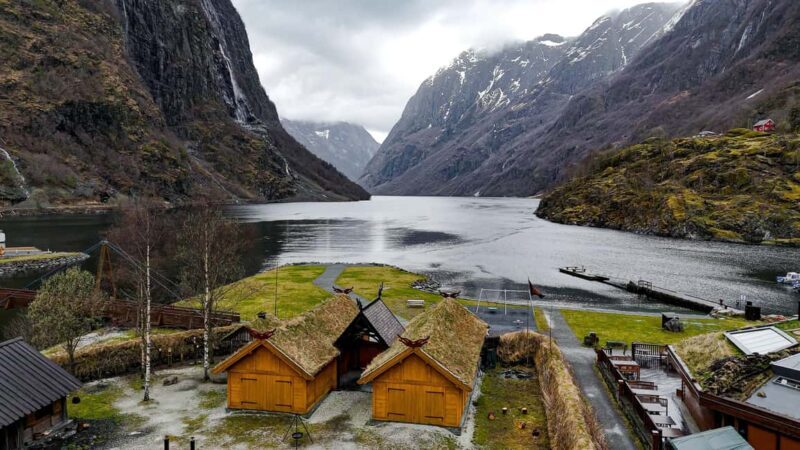 Winter Tour Viking Village, Nærøyfjord Cruise & Flåm Railway - The Flåm Railway: An Engineering Marvel