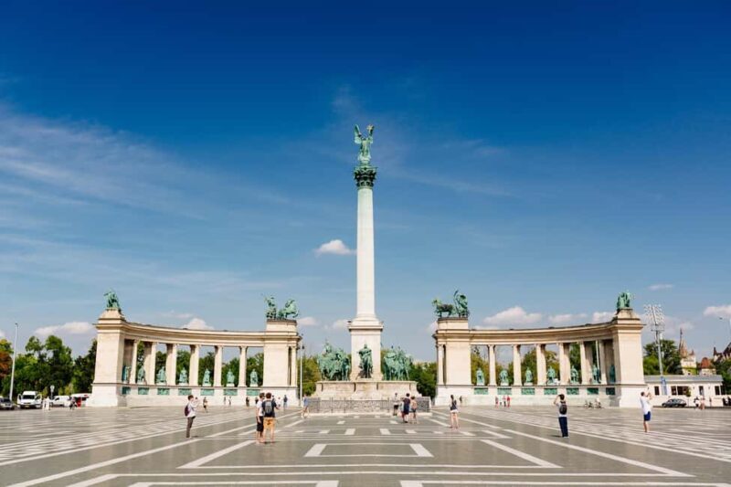 Winter Wonderland Day Trip: Budapest from Vienna - FAQs