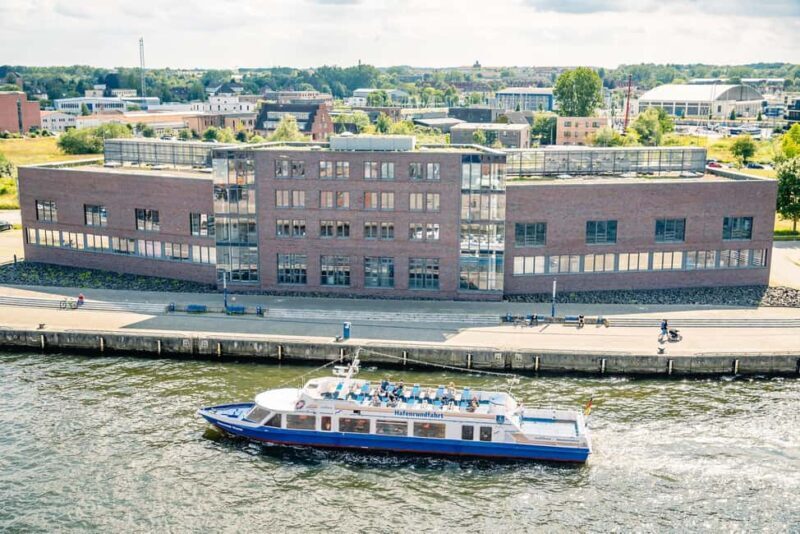 Wismar: Harbor Cruise with Sea Animal Fishing and Guide - An Honest Look at the Harbor Cruise Experience