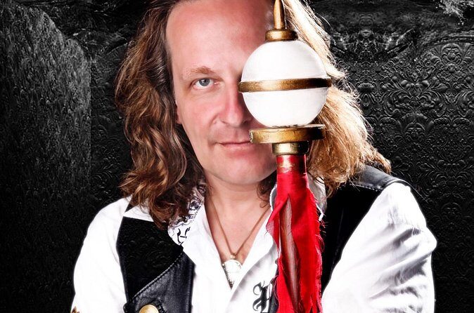 Witches and Warlocks Show at Las Vegas Magic Theater - The Reviews in Perspective