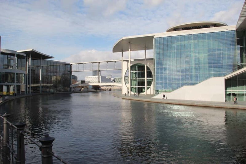 With Reichstag roof-terrace: Insider Parliament tour - Key Points
