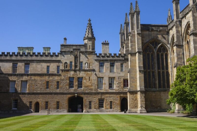 Wizarding Oxford: Private Tour in Harry Potters Footsteps - A Closer Look at the Tour