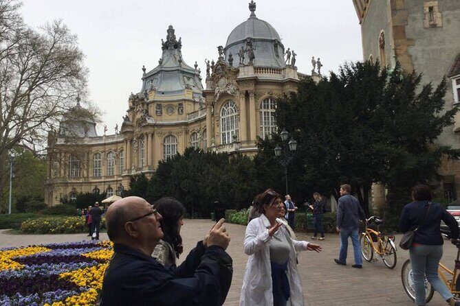 Wonders of Budapest, private tour by car! - FAQ