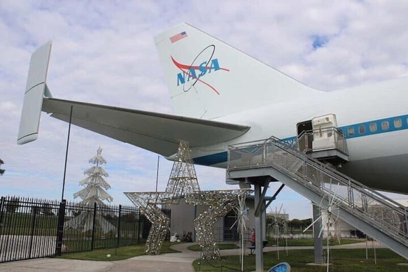 World Cup: Houston NASA Spanish Tour Guide & Driving Tour - Who Would Love This Tour?