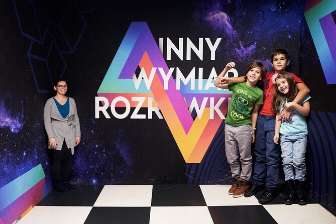 World of Illusion Museum Skip-the-Line Ticket - The Atmosphere and Audience