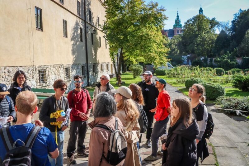 World War II in Krakow Walking Tour in English - A Final Note on the Experience