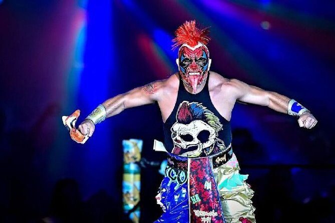 Wrestling show and a Mexican dinner - What the Tour Offers: An Inside Look
