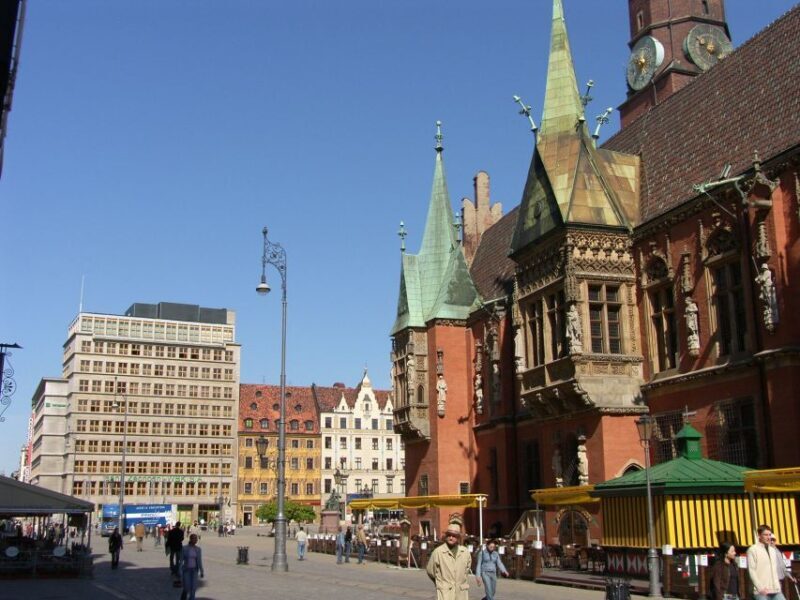 Wroclaw: 2-Hour Tour by Electric Car with a driver-guide - Who Is This Tour Best For?