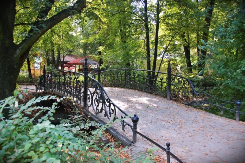 Wroclaw: City of 100 Bridges 4-Hour Private City Tour - Starting Point: A Personal Touch from the Get-Go