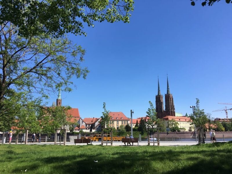 Wroclaw: Guided City Walk in Spanish - Is This Tour Worth It?