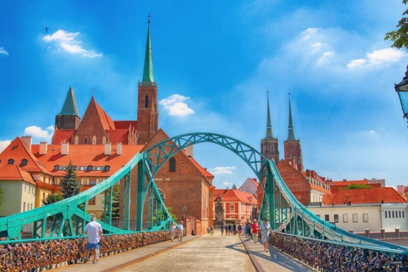 Wroclaw: Old Town Highlights Private Walking Tour - Why You Might Love This Tour