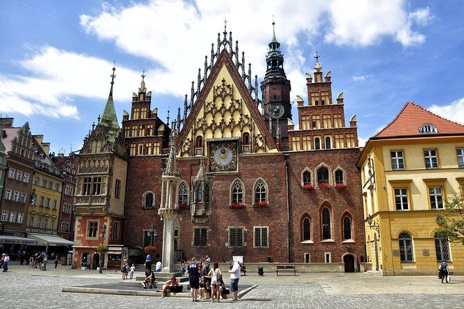 Wroclaw Old Town Highlights Private Walking Tour - An In-Depth Look at the Tour Experience