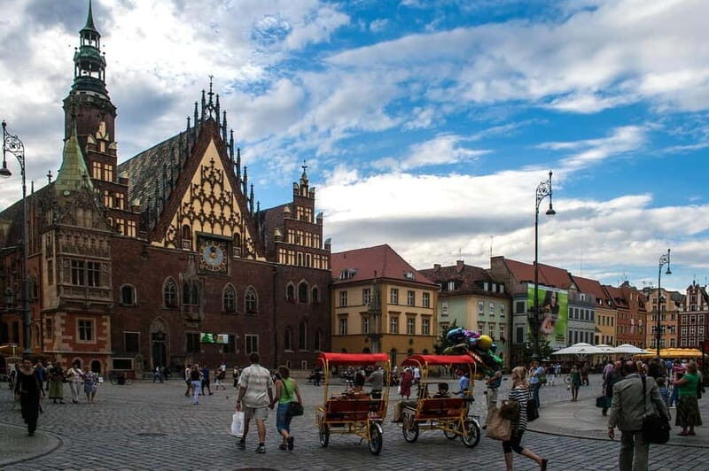 Wroclaw: Old Town, Ostrów Tumski, and Dwarves Guided Tour - Practical Details & Tips