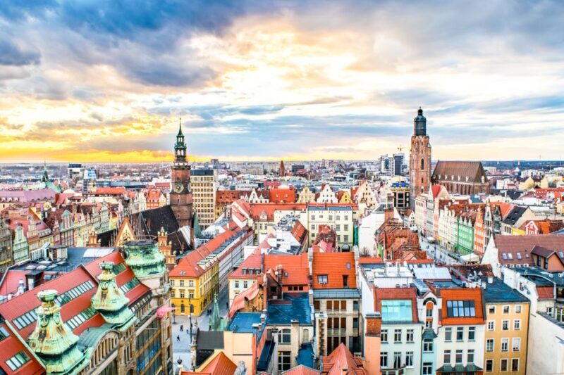 Wroclaw: Private Old Town Guided Walking Tour (2 h) - Practical Details & Tips