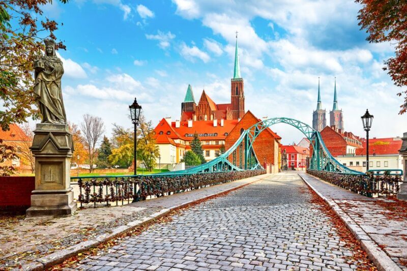 Wroclaw: Private Old Town Guided Walking Tour (2 h) - Who Is This Tour Best For?