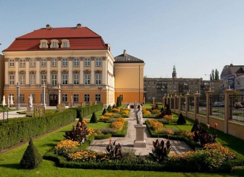 Wroclaw Royal Palace Private Guided Tour - What to Expect During the Tour