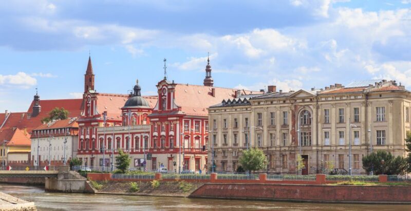 Wroclaw Small-Group Tour with Lunch from Warsaw - Who Would Love This Tour?
