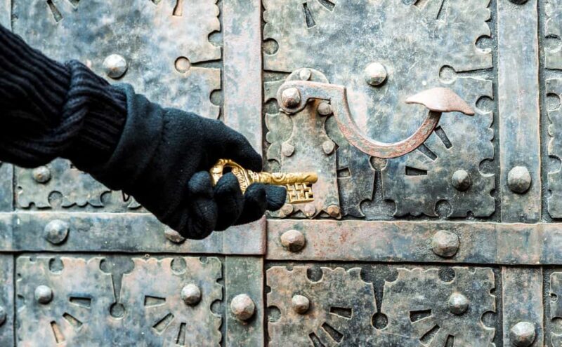 Wroclaw: Spy-Themed Walk & Game with Host - Who Will Love This Tour?