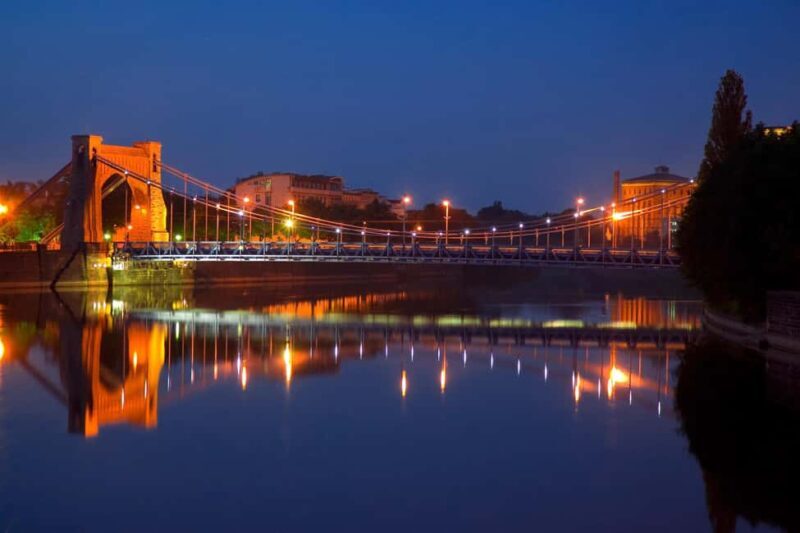 Wroclaw: Ticket for Old Town Christmas Cruise by Heated Ship - FAQ