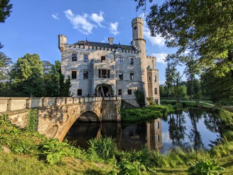 Wroclaw to Prague: 2-in-1 (Private Transfer + Country Tour) - Highlights of the Scenic Route