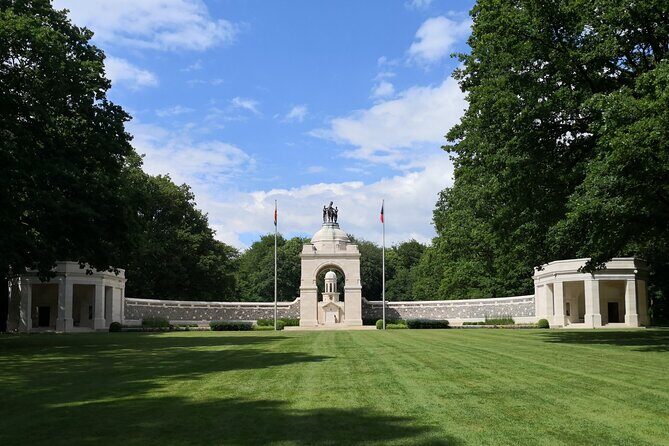 WW1 Somme Battlefields - Private tour from Paris aboard a Van (2 pax) - Key Points