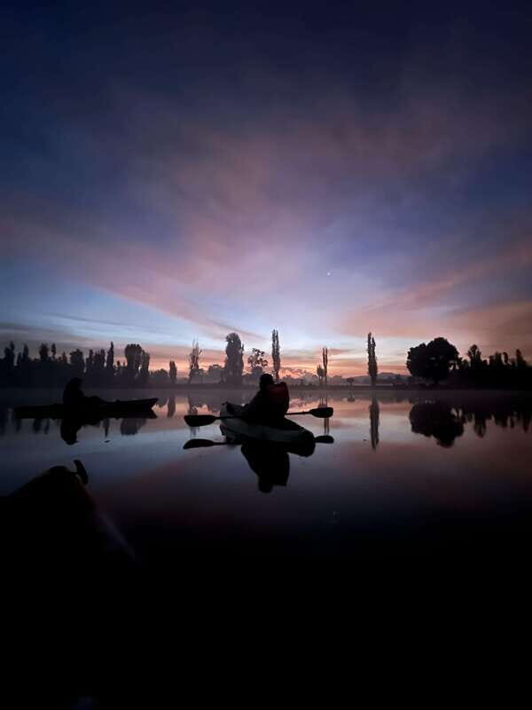 Xochimilco: amanecer en kayak Ciudad de México - Key Points