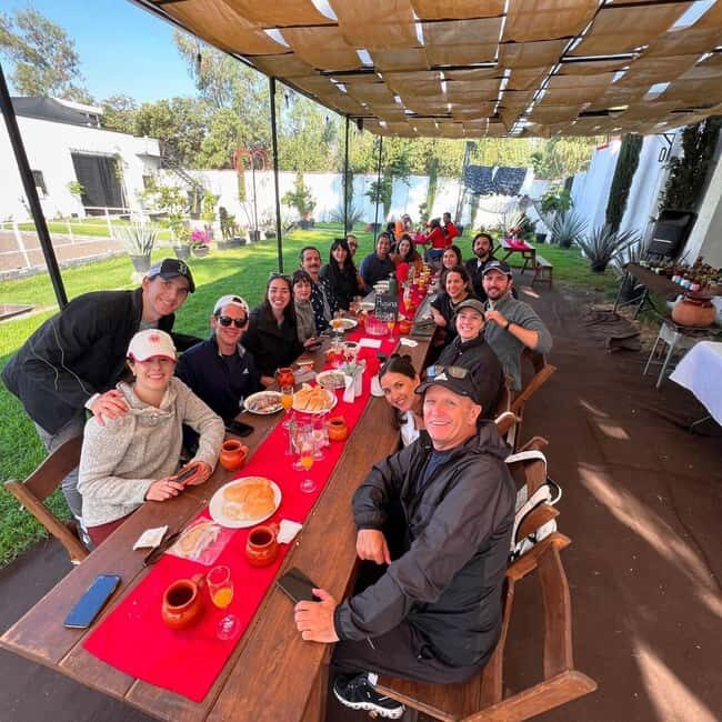 Xochimilco: Kayak ride at sunrise with breakfast - In-Depth Breakdown of the Tour