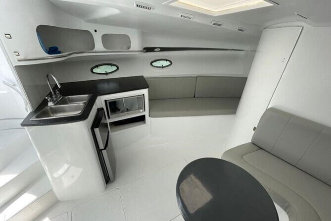 Yacht experience in Cancun: cruise, swim and sunset views - Who is this tour best suited for?