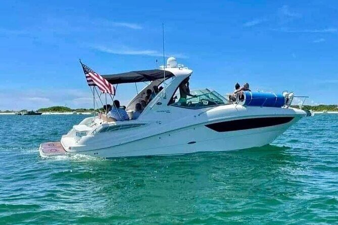 Yacht party cruise in St. Petersburg to Shell Key - The Yacht and Its Features: A Closer Look