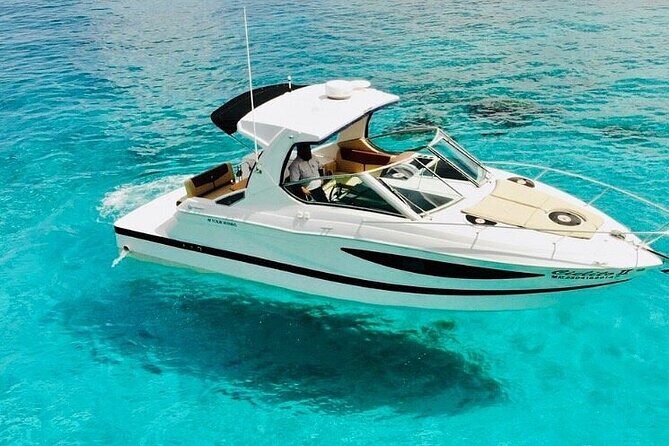 Yacht with visit to heaven cie service snorkell included - Who Should Consider This Tour?